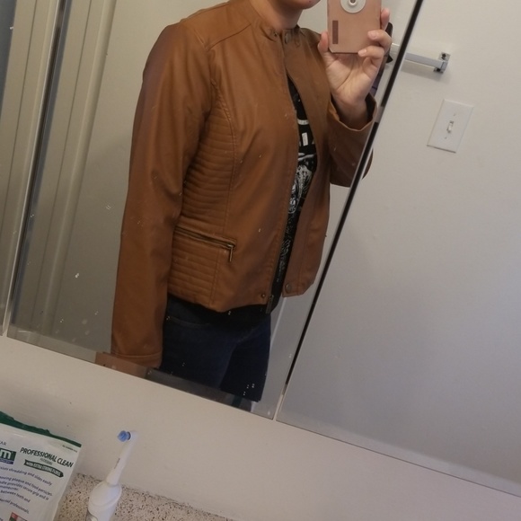 Jacket - Picture 3 of 6